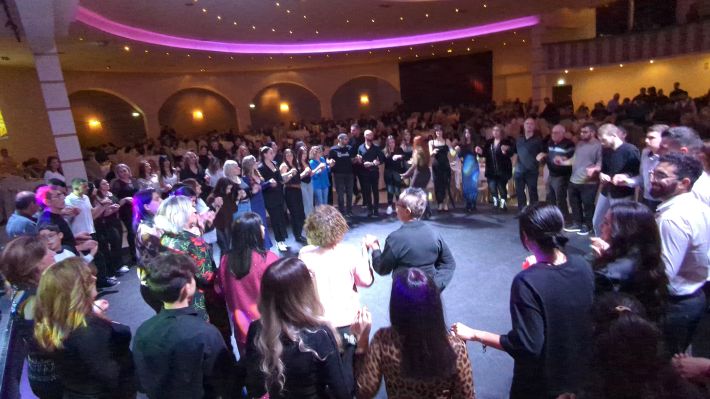 PXL_20251227_210210062